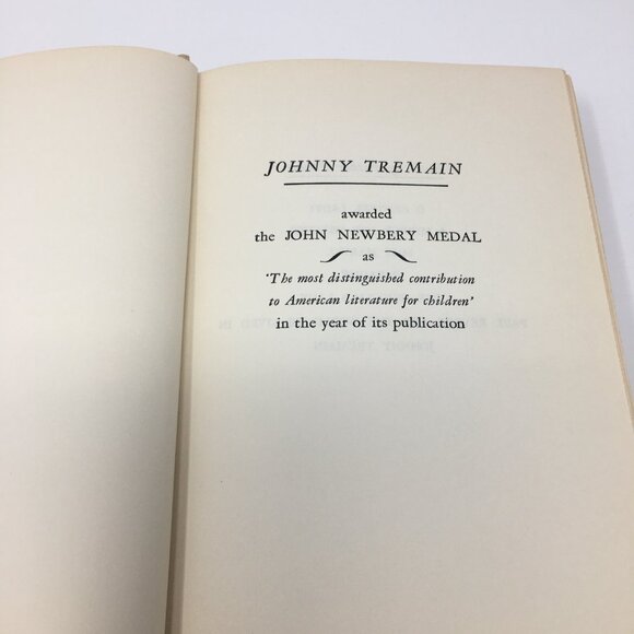 1943 Edition Johnny Tremain by Ester Forbes Hardbound Book - Picture 4 of 15